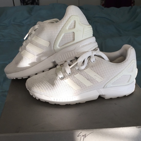girls adidas trainers size 4
